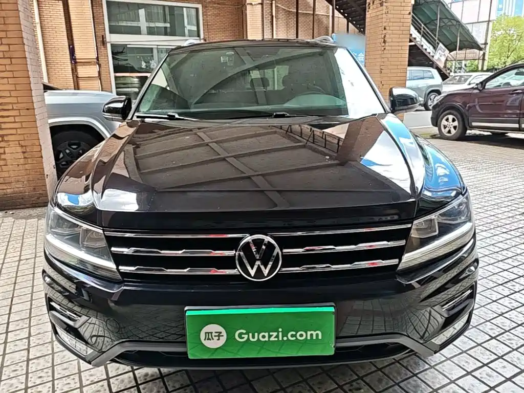 Volkswagen Tiguan L — фото 3