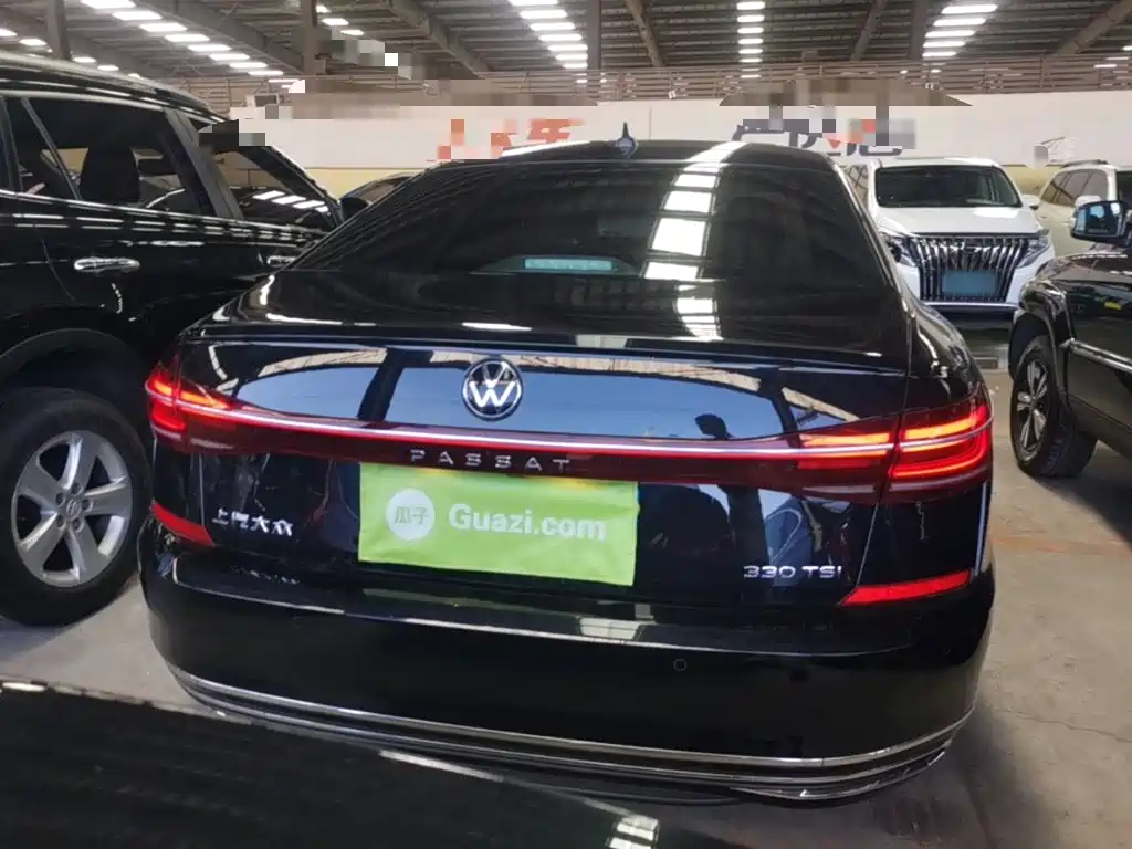 Volkswagen Passat — фото 6