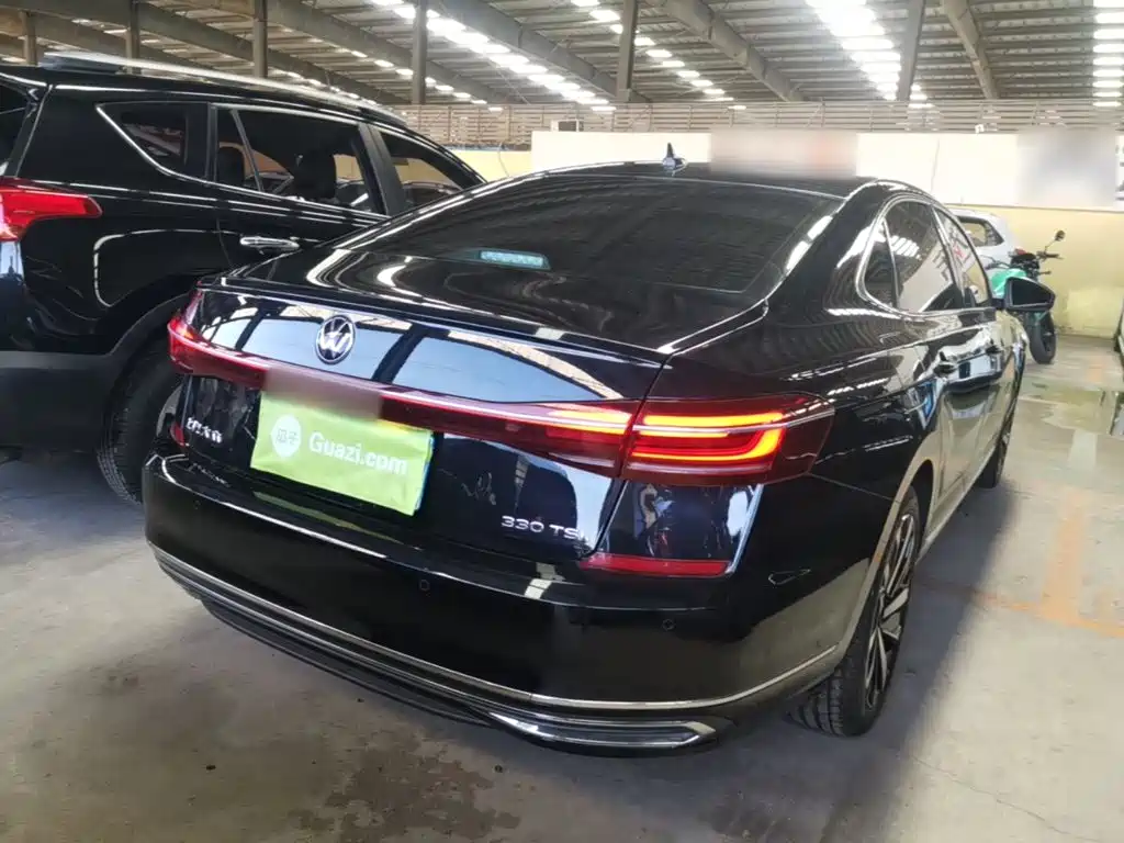 Volkswagen Passat — фото 7