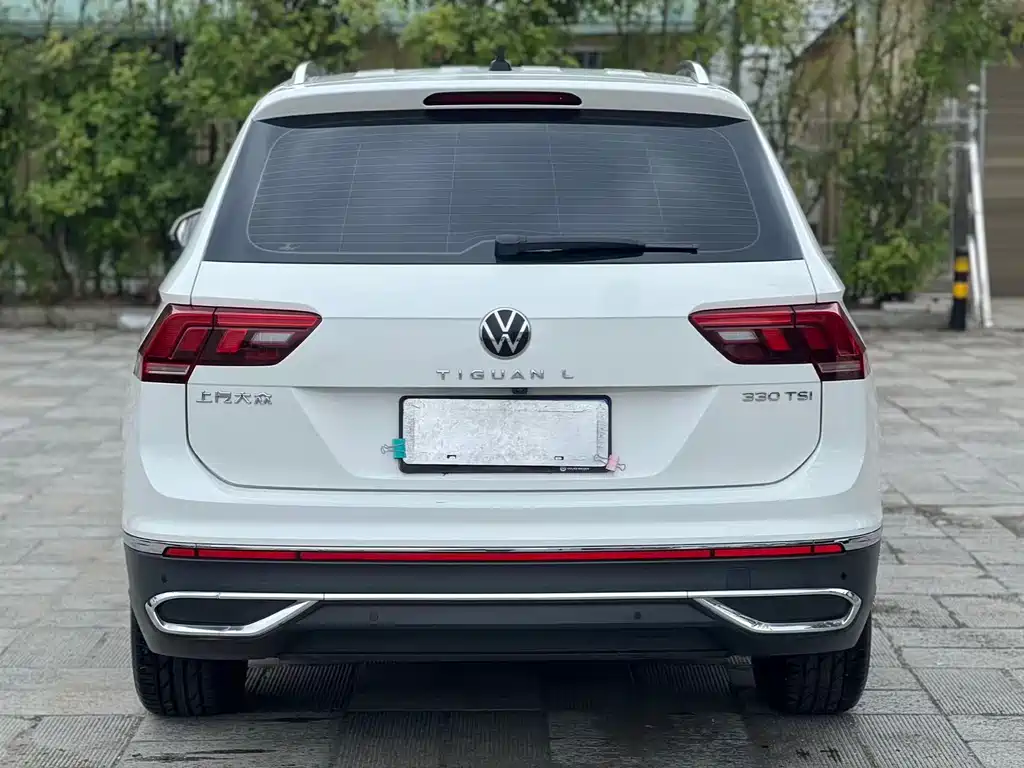 Volkswagen Tiguan L — фото 9