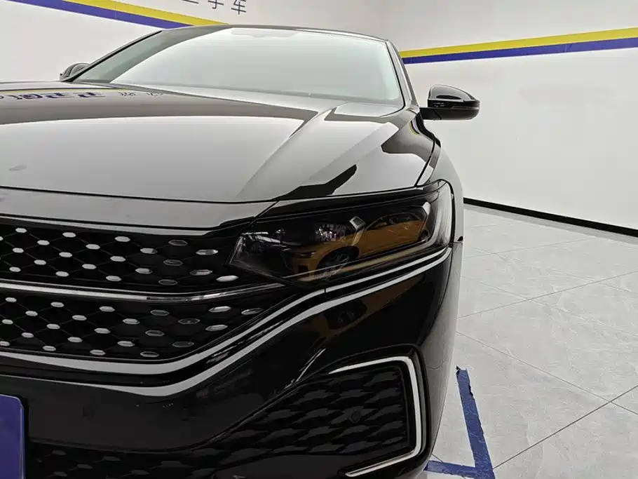 Volkswagen Passat — фото 5
