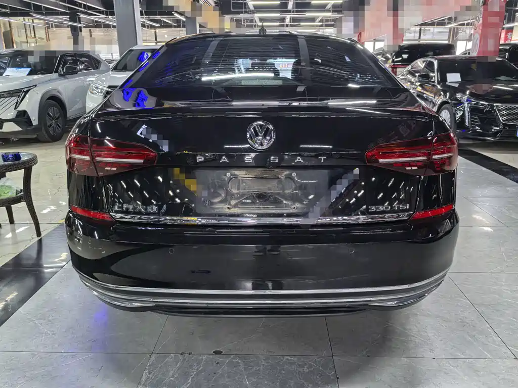 Volkswagen Passat — фото 5