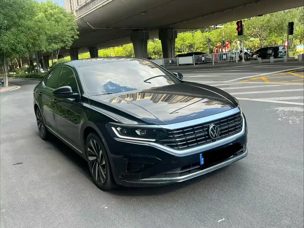 Volkswagen Passat — фото 3