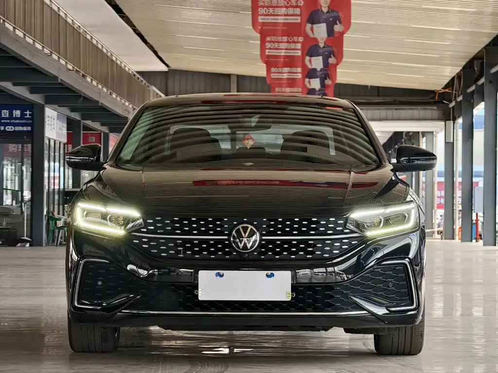 Volkswagen Passat — фото 2