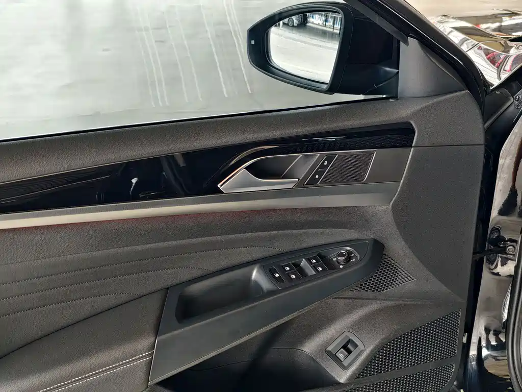 Volkswagen Passat — фото 4
