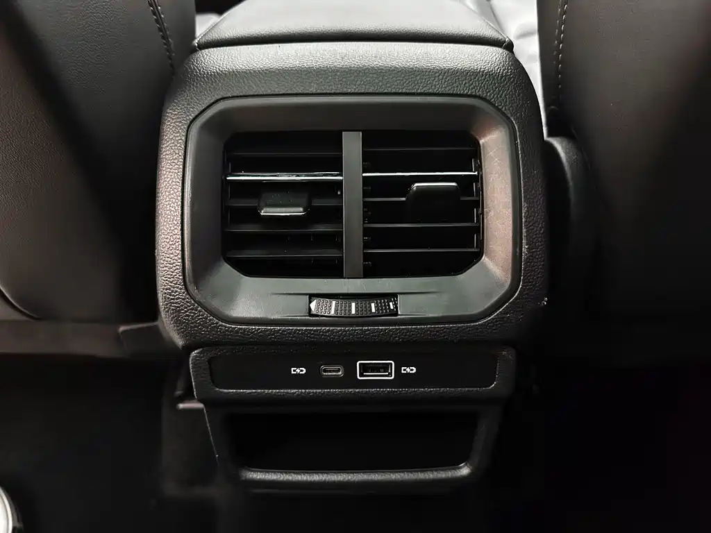 Volkswagen Tharu — фото 17