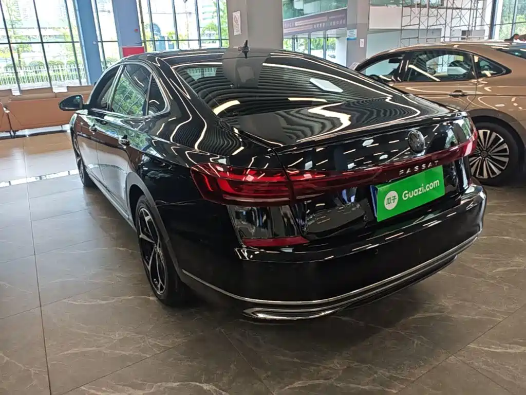 Volkswagen Passat — фото 5