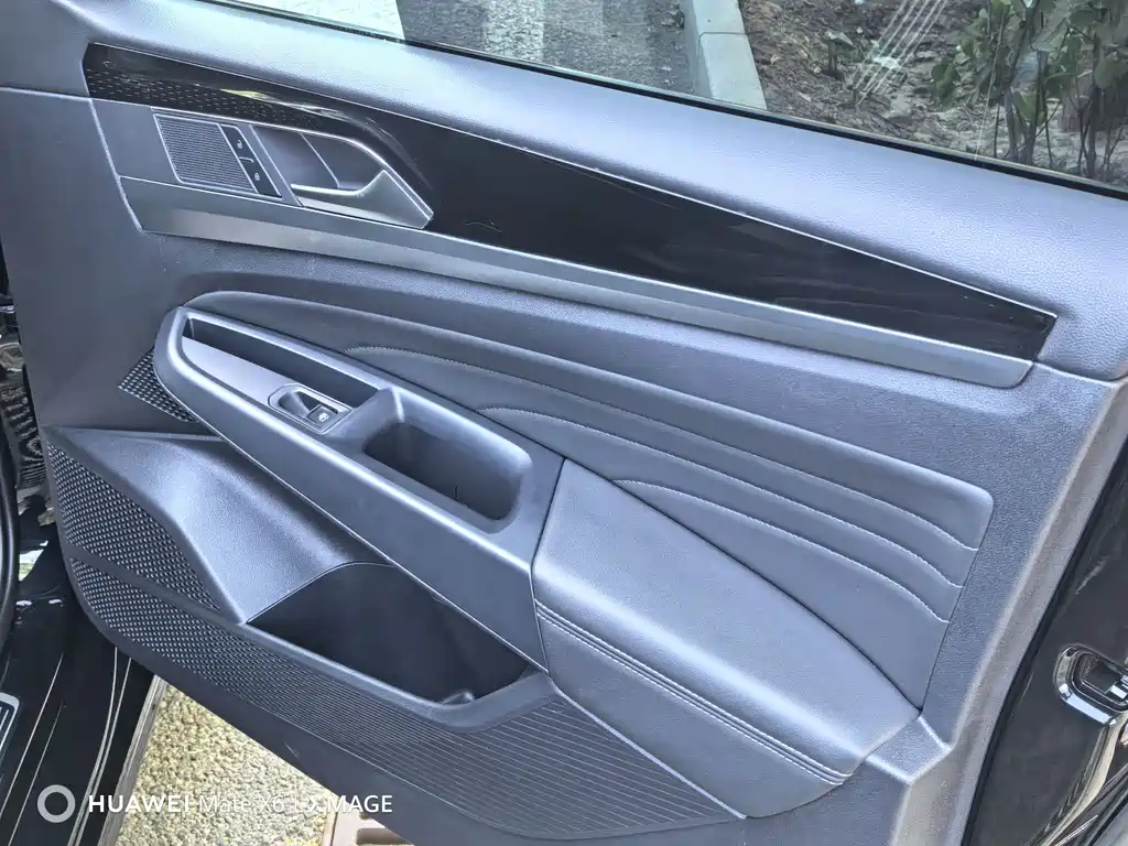 Volkswagen Passat — фото 14