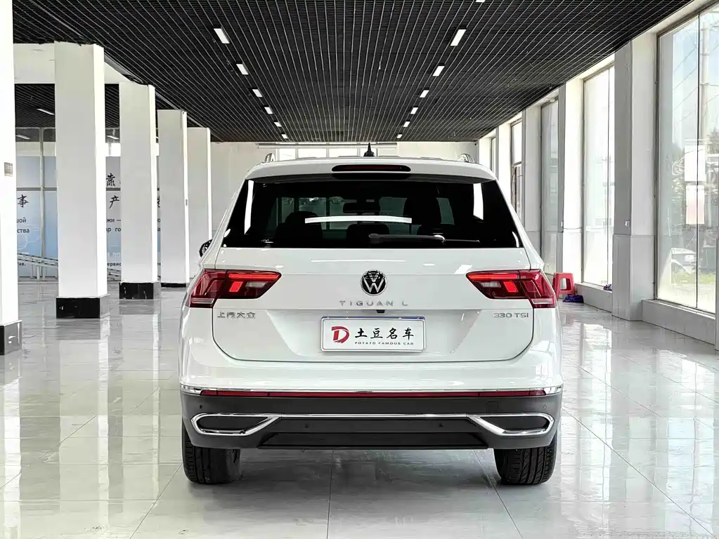 Volkswagen Tiguan L — фото 5