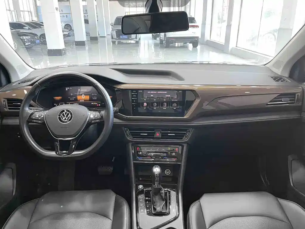 Volkswagen Tharu — фото 9