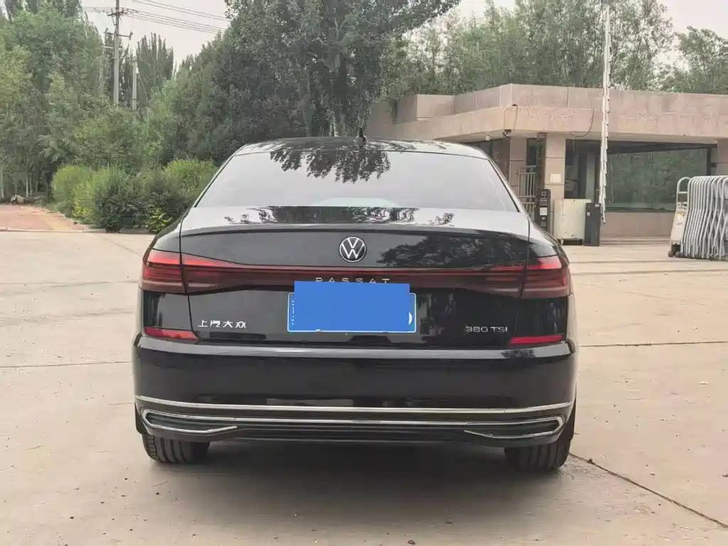 Volkswagen Passat — фото 5