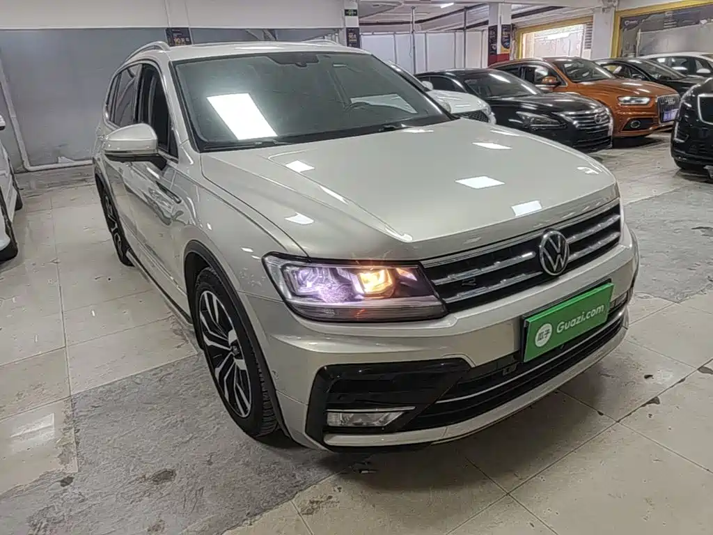 Volkswagen Tiguan L — фото 4