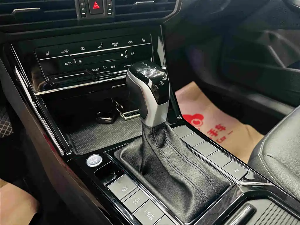 Volkswagen Passat — фото 15