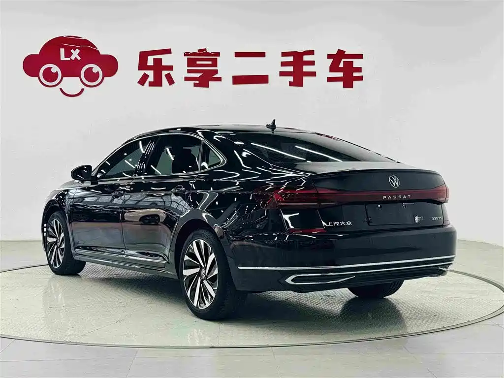 Volkswagen Passat — фото 3