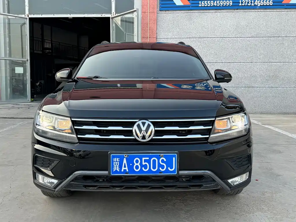 Volkswagen Tiguan L — фото 2