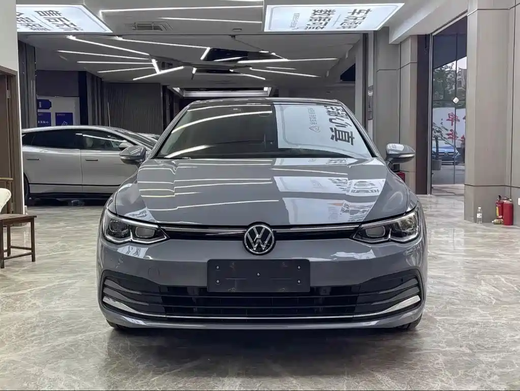 Volkswagen Golf — фото 6