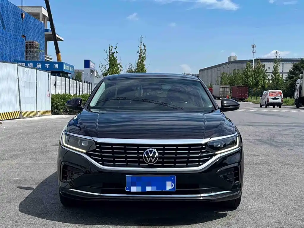 Volkswagen Passat — фото 2