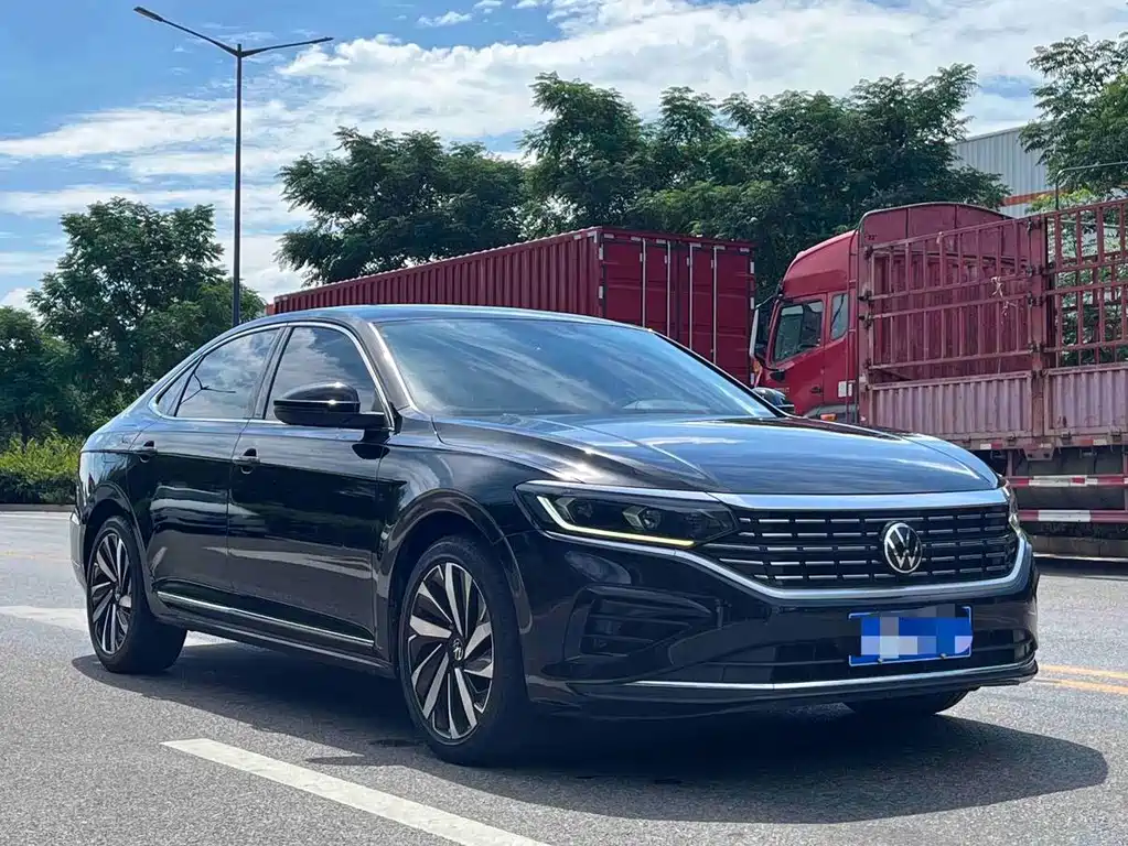 Volkswagen Passat — фото 3