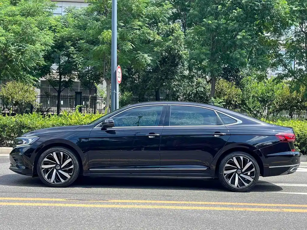 Volkswagen Passat — фото 4