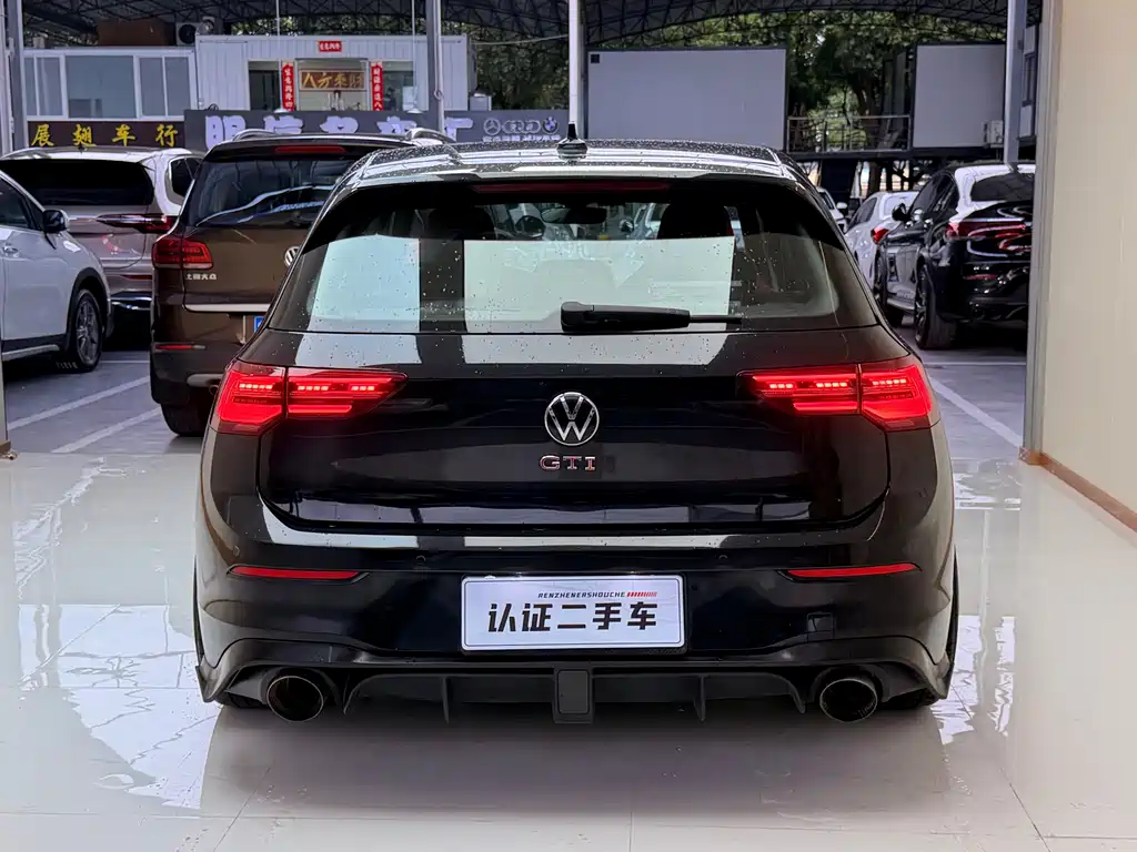 Volkswagen Golf GTI — фото 4