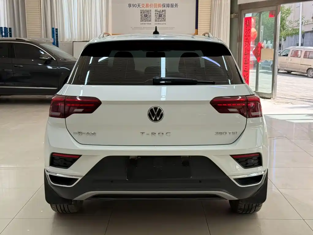 Volkswagen T-Roc — фото 5