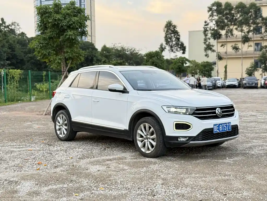 Volkswagen T-Roc — фото 3