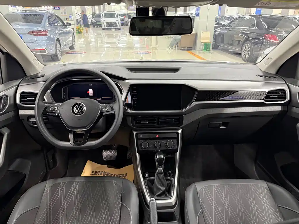 Volkswagen T-Cross — фото 7