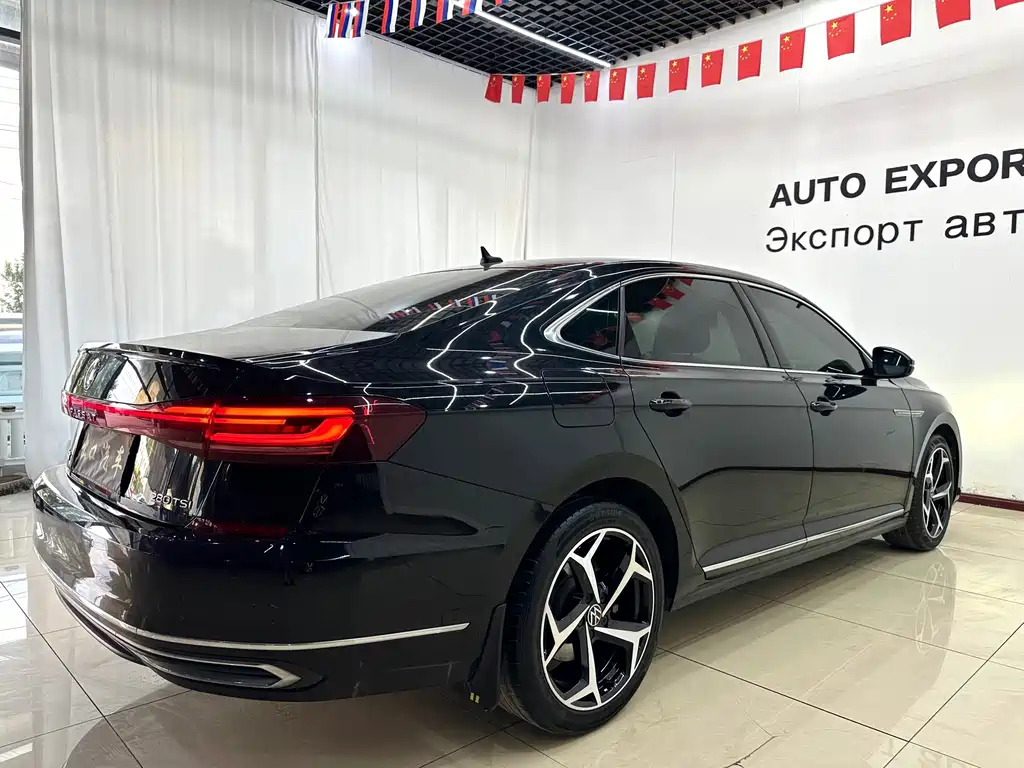 Volkswagen Passat — фото 4