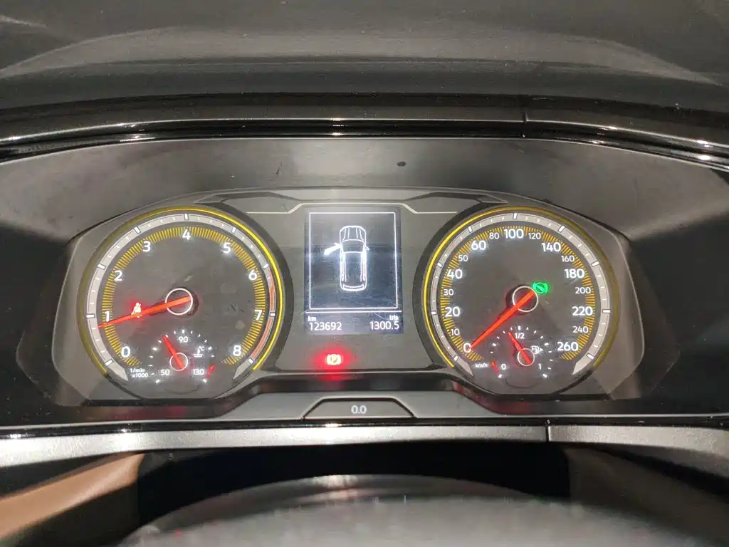 Volkswagen Tharu — фото 8