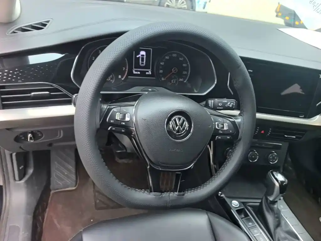 Volkswagen Passat — фото 11