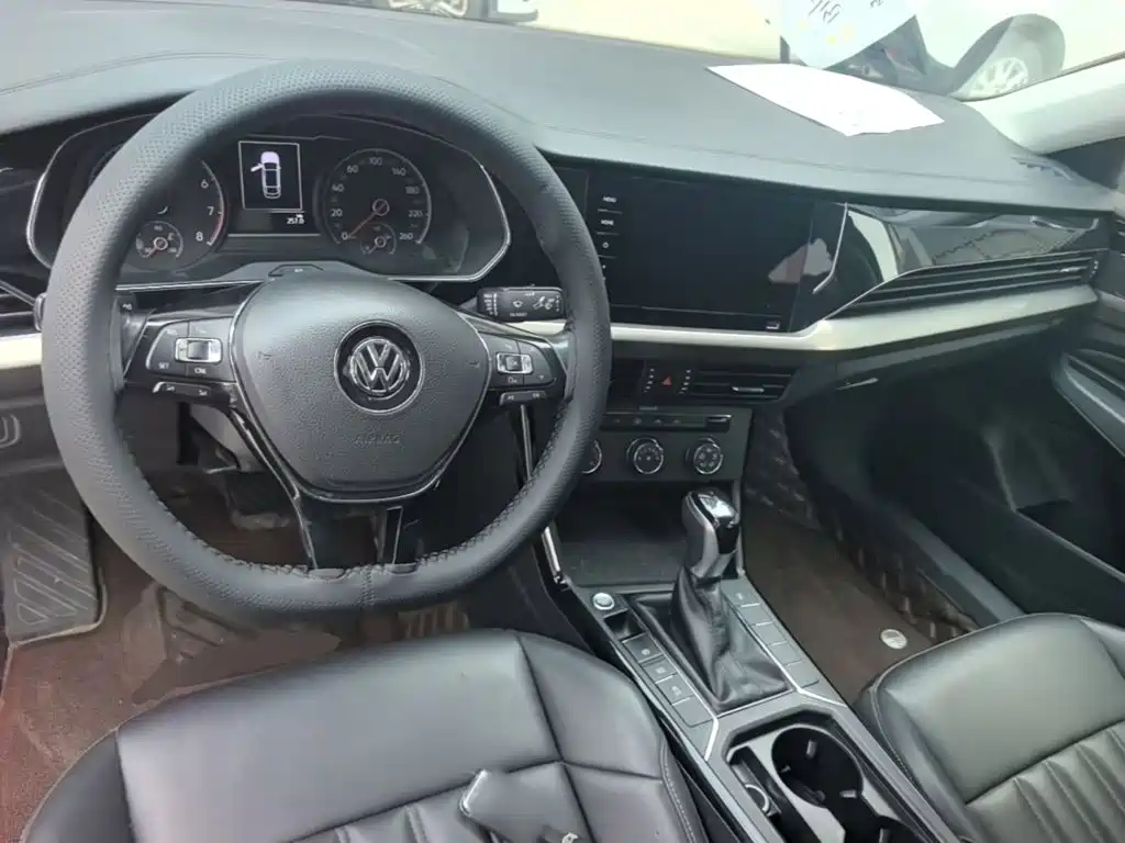 Volkswagen Passat — фото 10