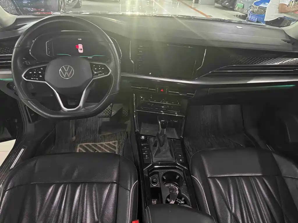 Volkswagen Passat — фото 5