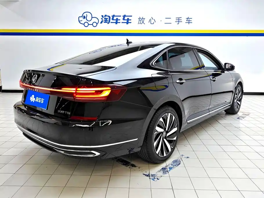 Volkswagen Passat — фото 3