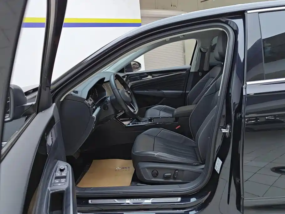 Volkswagen Passat — фото 9