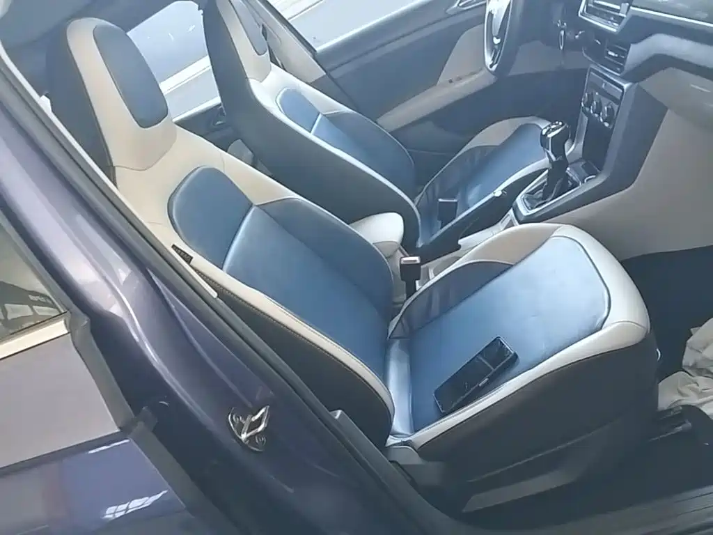 Volkswagen T-Cross — фото 25
