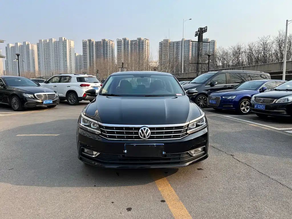 Volkswagen Passat — фото 2