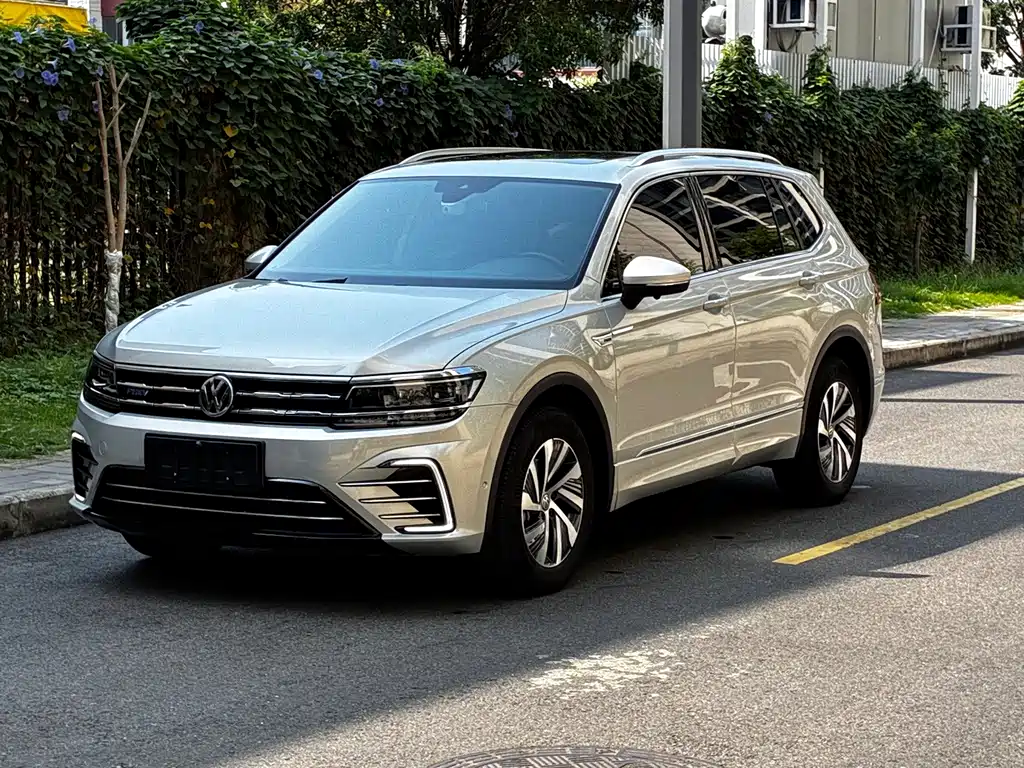 Volkswagen Tiguan L PHEV