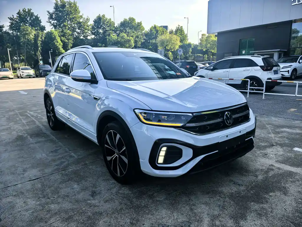 Volkswagen T-Roc — фото 3