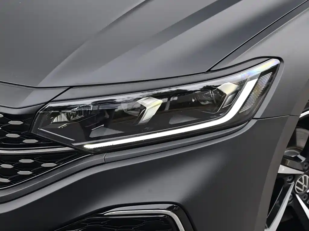 Volkswagen Passat — фото 5