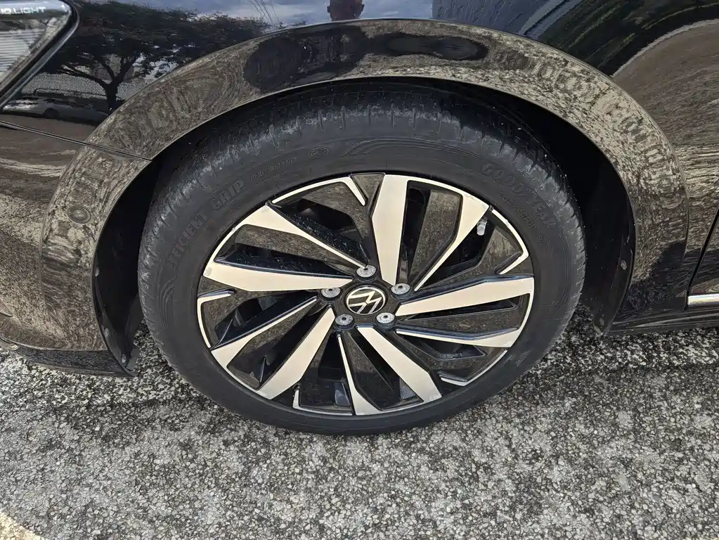 Volkswagen Passat — фото 5