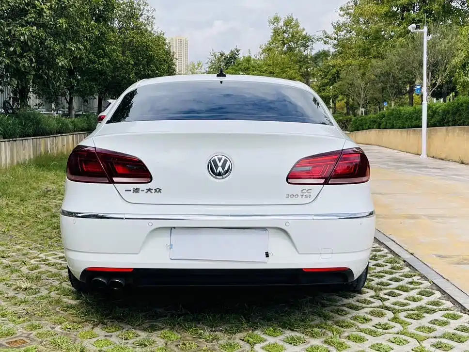 Volkswagen CC — фото 7