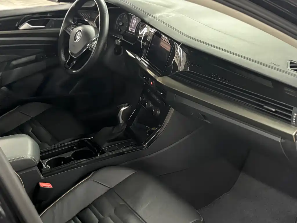 Volkswagen Passat — фото 5