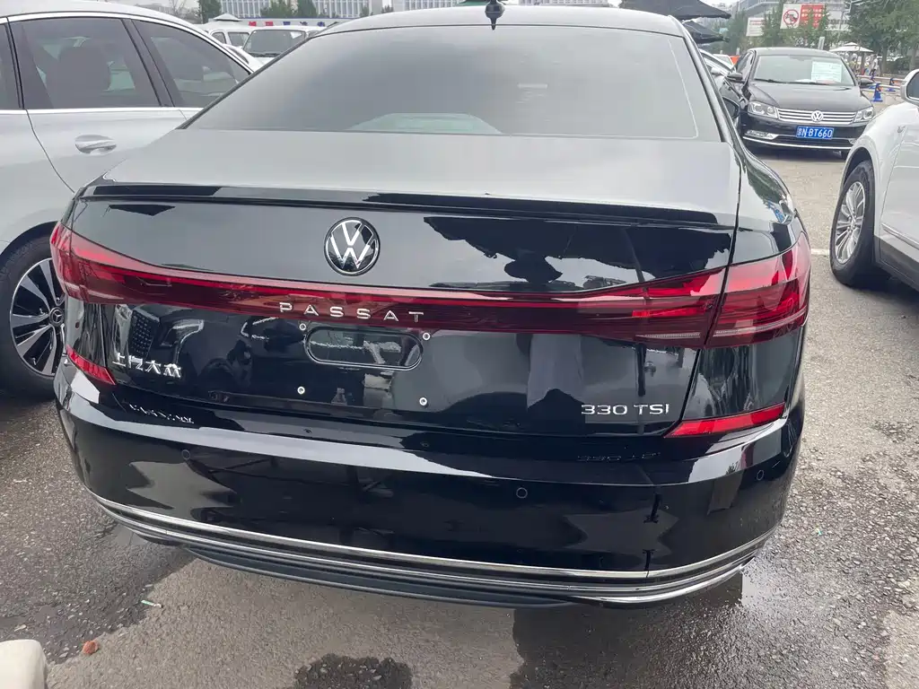 Volkswagen Passat — фото 5