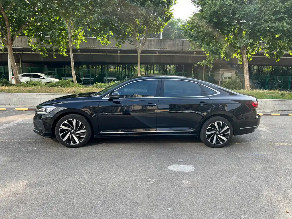 Volkswagen Passat — фото 8