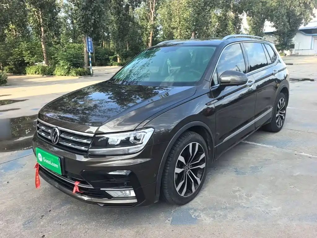 Volkswagen Tiguan L — фото 2
