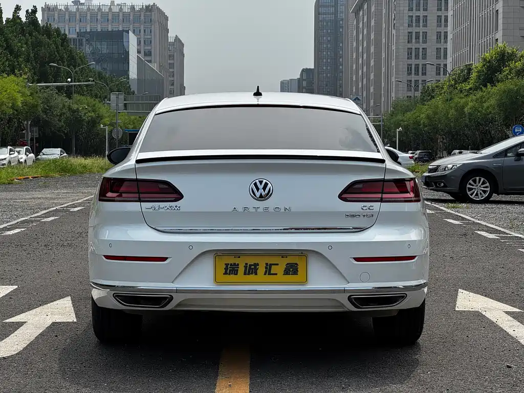 Volkswagen CC — фото 6