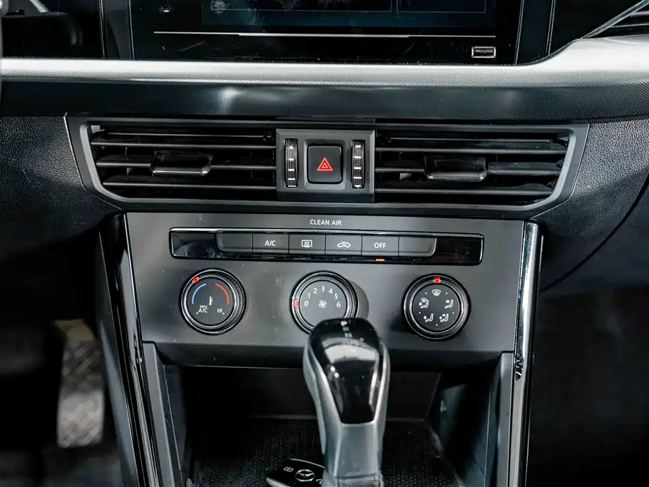 Volkswagen Passat — фото 11