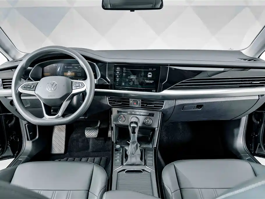 Volkswagen Passat — фото 10