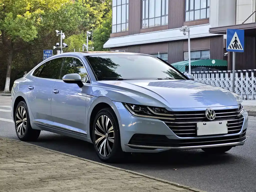 Volkswagen CC — фото 3