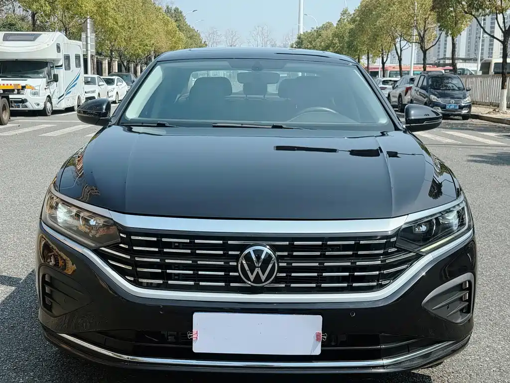 Volkswagen Passat — фото 2